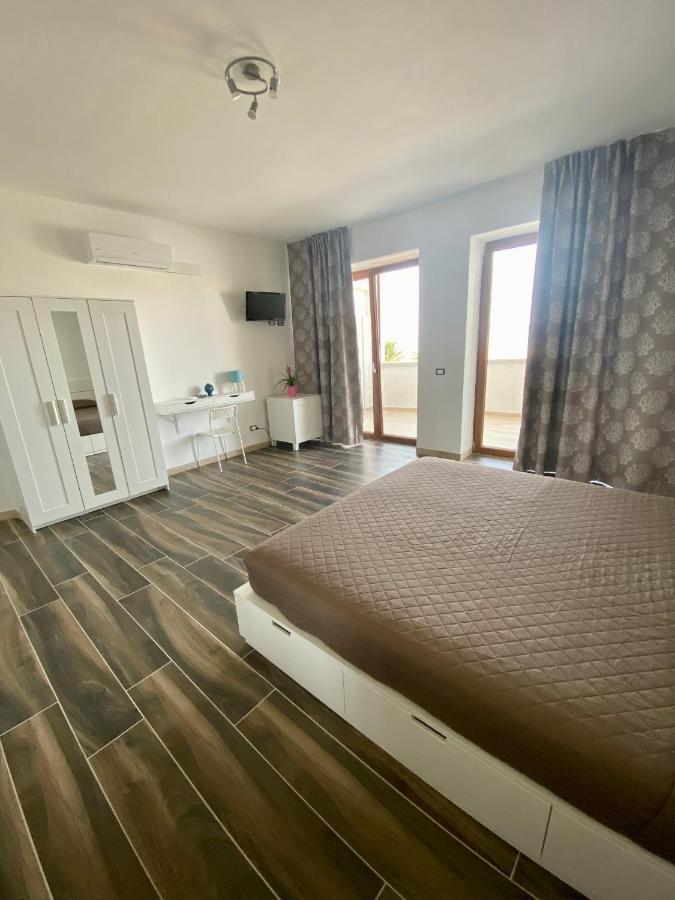 Manfredi Sea Room Vieste Exterior photo
